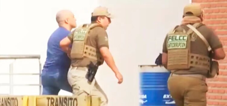 Implicación de exjefe de inteligencia en caso de narcotráfico en Bolivia.