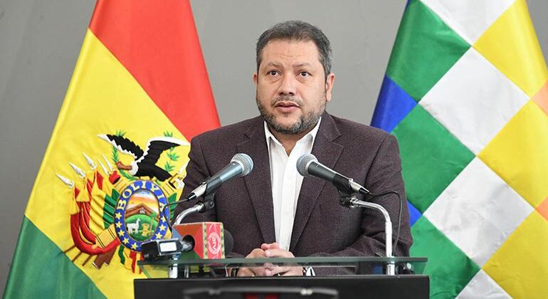 El Gobierno boliviano toma medidas para enfrentar la crisis de combustibles en el país.