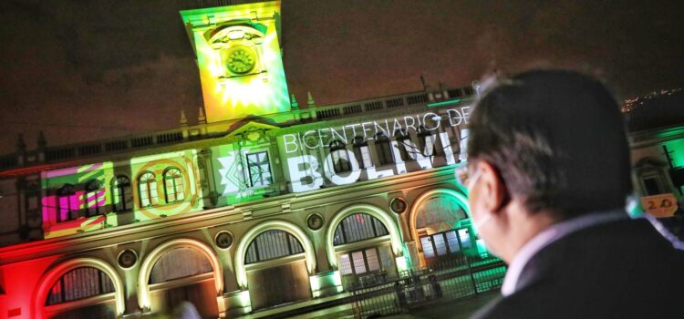 El presidente de Bolivia conmemora el Bicentenario del país destacando eventos culturales y patrimoniales