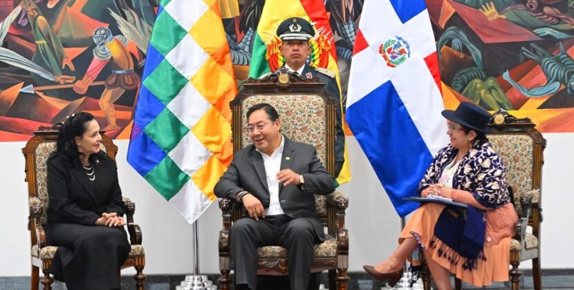 El presidente Luis Arce recibe las cartas credenciales de cinco embajadores en Bolivia.