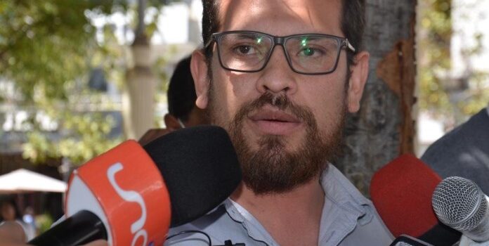 Controversia en Bermejo, Tarija: críticas a movilización local.