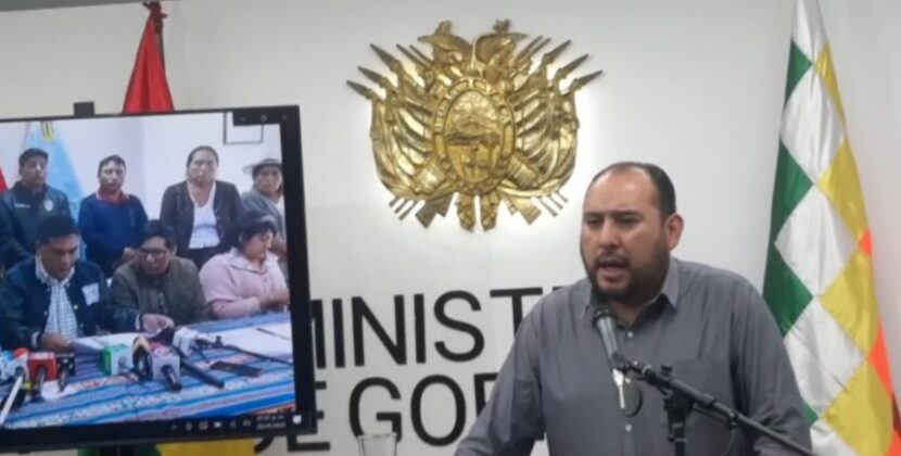 Ministro de Gobierno de Bolivia denuncia amenazas de diputado evista contra general de la Policía