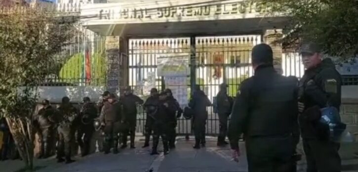 Reforzamiento de seguridad en La Paz ante posibles manifestaciones relacionadas con Evo Morales