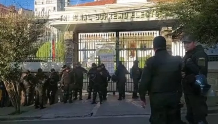 Reforzamiento de seguridad en La Paz ante posibles manifestaciones relacionadas con Evo Morales