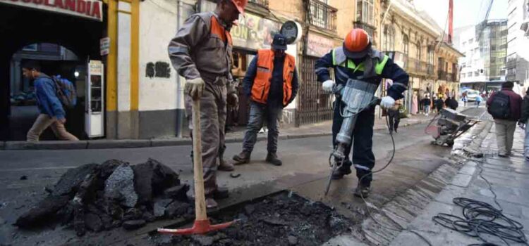 Epsas inicia proyecto de renovación del sistema pluvial en el centro de La Paz
