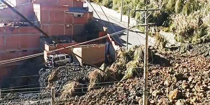 Deslizamiento de tierras en Alto Tacagua: emergencia en el Macrodistrito de Cotahuma.
