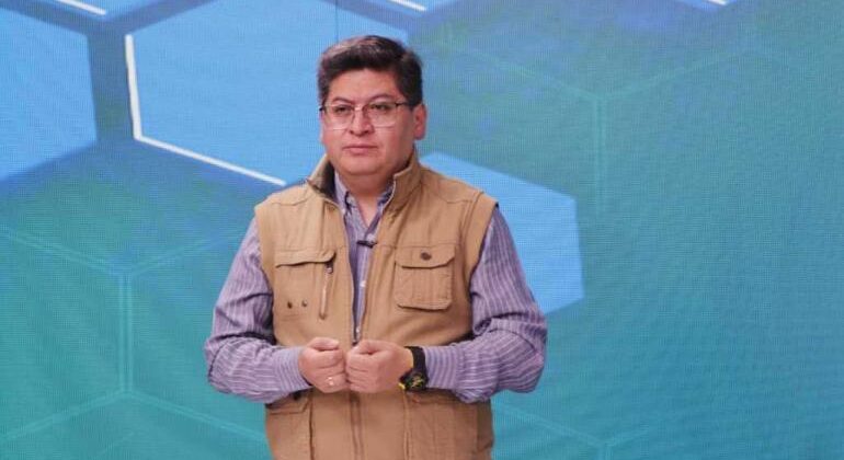 Ministro de Economía de Bolivia anuncia medidas contra el contrabando y la especulación de precios.