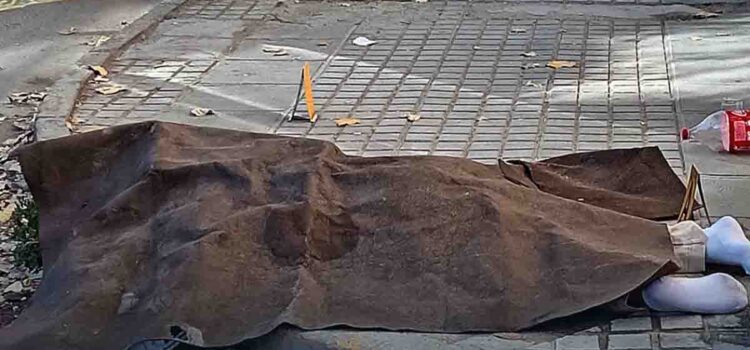 Tragedia en Oruro: Joven de 20 años fallece tras caer desde el sexto piso en circunstancias que apuntan a un suicidio.