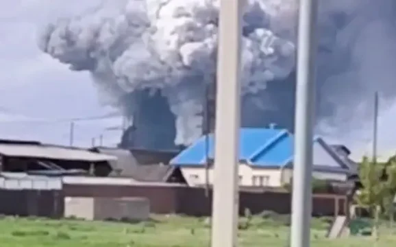 Ucrania destruye más de 40 aviones de guerra rusos en un audaz ataque con drones.