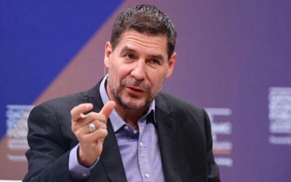Claure debate llamado a Rodríguez y califica de cómica oferta por Chávez