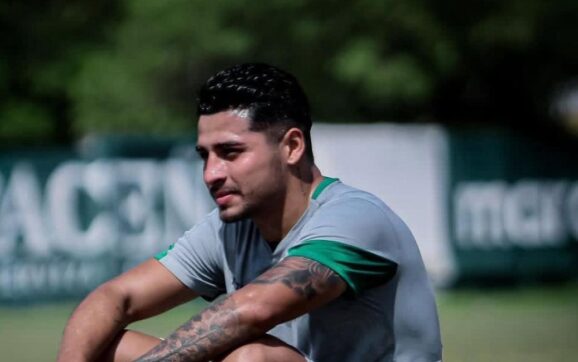Capitán de Oriente Petrolero cuestiona arbitraje tras empate y destaca resiliencia del equipo