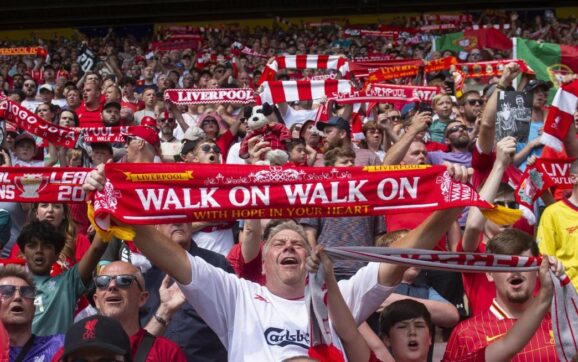 Liverpool vence a Preston en amistoso marcado por emotivo homenaje a Diogo Jota