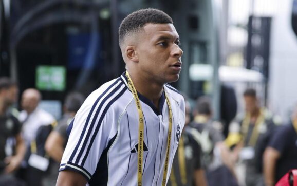 Investigan transacciones financieras de Kylian Mbappé en Francia