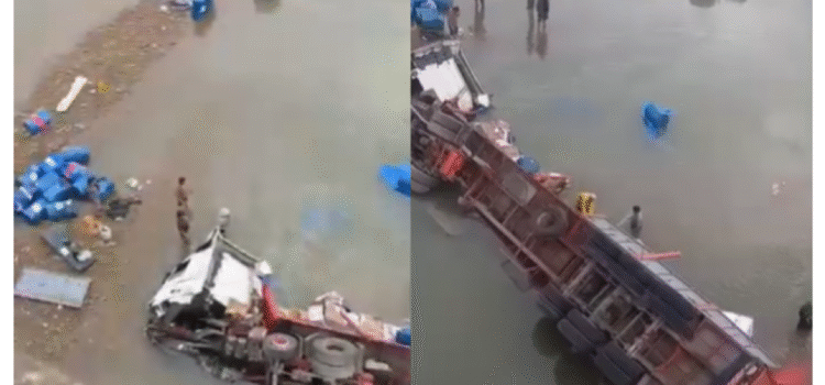 Tráiler cae al río en puente de conexión Cochabamba-Santa Cruz; conductor rescatado