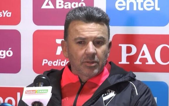 Baldivieso evalúa derrota y prioriza torneo local tras caída ante The Strongest