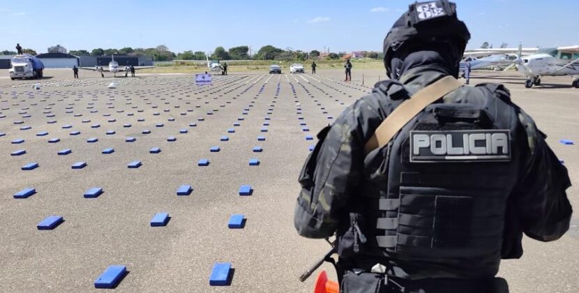 Operación antinarcóticos decomisa récord de 1.986 kg de droga y golpea patrimonio narco por más de 4.9 millones de dólares