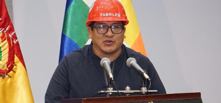 Víctor Pedro Quispe Ticona asume como nuevo Ministro de Trabajo, Empleo y Previsión Social