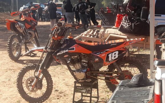 Villa Montes se viste de gala para el inicio del campeonato nacional de motociclismo