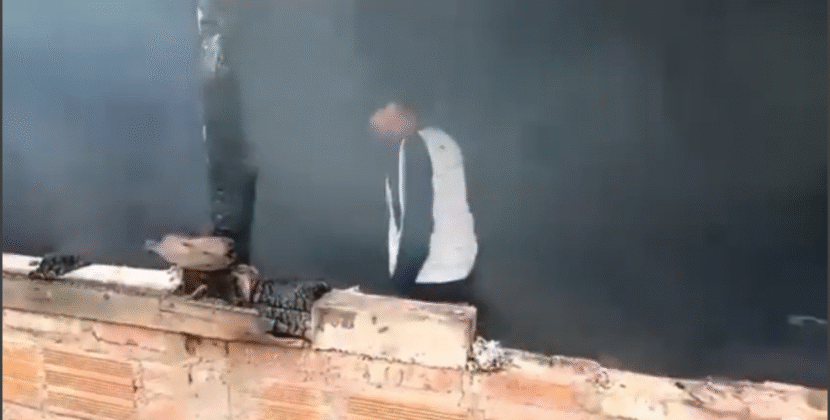 Padre Desesperado Encuentra a su Hijo de 6 Años Calcinado Tras Incendio en Yacuiba
