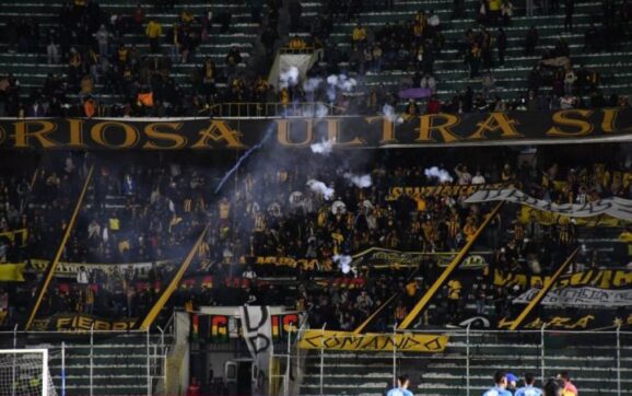 UltraSur pide disculpas por incidente pirotécnico que lesionó a Juan Godoy