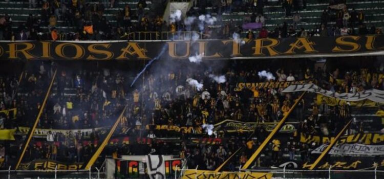 UltraSur pide disculpas por incidente pirotécnico que lesionó a Juan Godoy