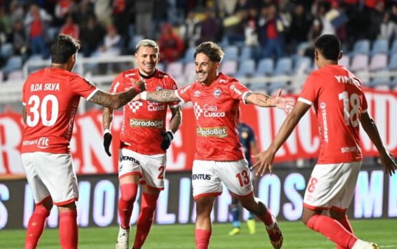 Cienciano entrenará en La Paz antes de medirse a Bolívar