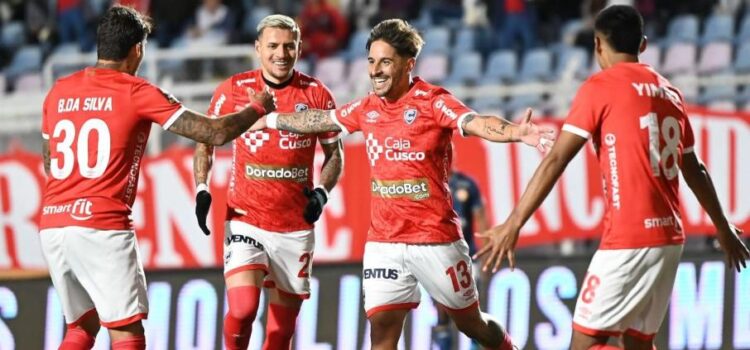 Cienciano entrenará en La Paz antes de medirse a Bolívar