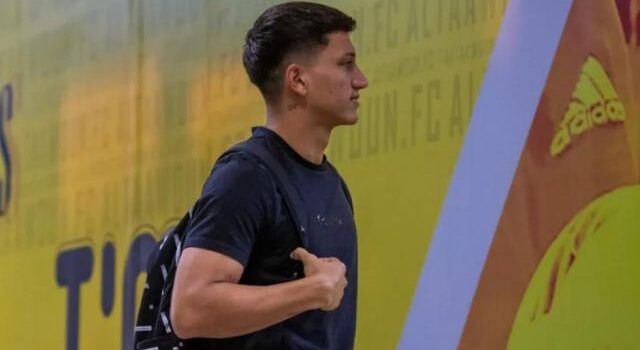 Lucas Chávez a préstamo al exterior: el atacante finalmente cruza fronteras