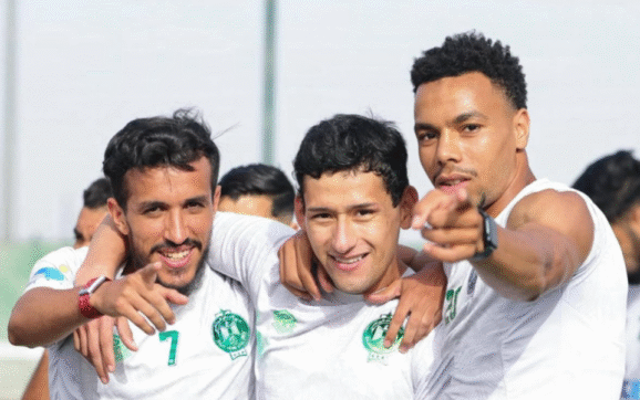 Ábrego Afianza Liderazgo Goleador con Nuevo Tanto en Raja Casablanca