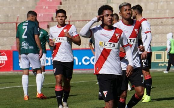 Moisés Paniagua alcanza diez goles en la temporada actual impulsando a su equipo