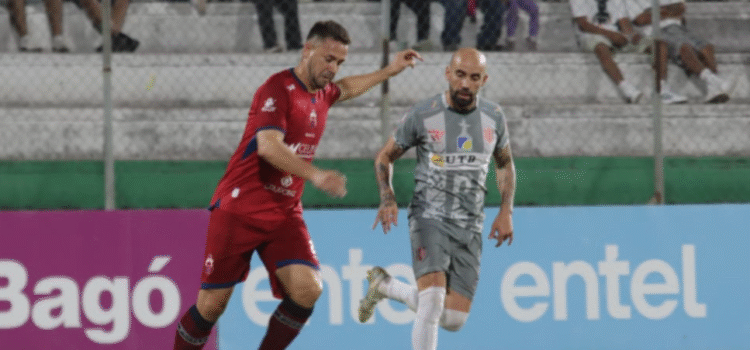 Guabirá remonta y derrota a Independiente en Montero