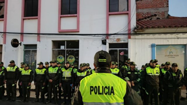 17A Prófugos Capturados Votando Ebrios y en Autos Sin Permiso