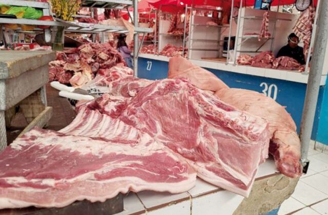 FEDJUVE exige control en venta carne cerdo por altos precios