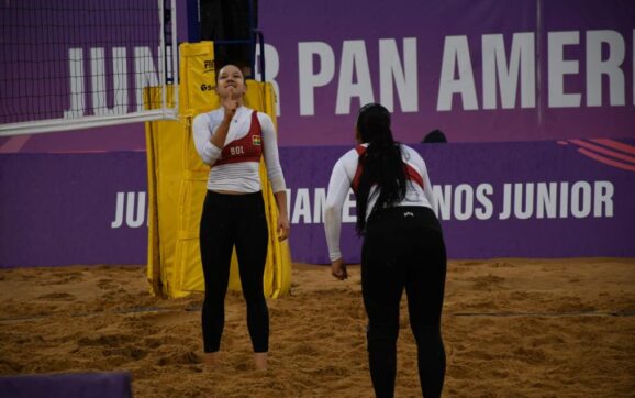 Chacón Galindo avanza a cuartos de final en torneo de voleibol de playa