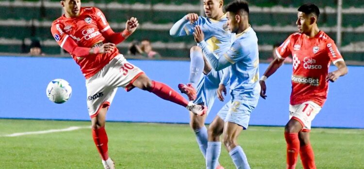 Bolívar busca sentenciar su llave contra Cienciano en Perú en vibrante duelo futbolístico