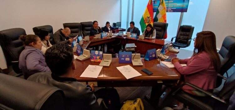 Aprueban proyecto para elegir vocales del TSE a punto de convertirse en ley