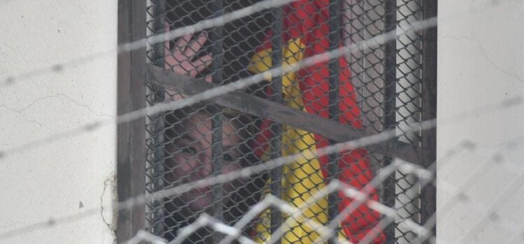 Juez ordena libertad inmediata de Áñez por caso Sacaba pero seguirá recluida