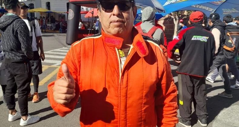 David Budia se corona campeón Clase R2B automovilismo victoria emocionante
