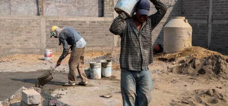 Constructores cambian de rubro por crisis para subsistir