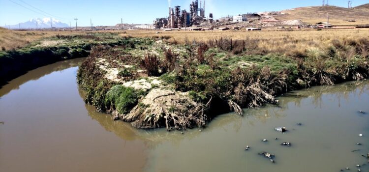 Viacha enfrenta grave contaminación por aguas servidas cemento y minería ilegal