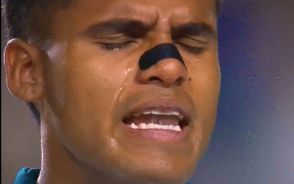 Enzo Monteiro conmueve a Argentina con su llanto durante el himno nacional