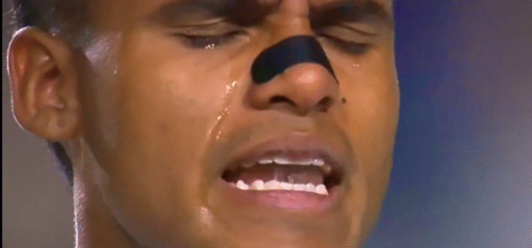 Enzo Monteiro conmueve a Argentina con su llanto durante el himno nacional