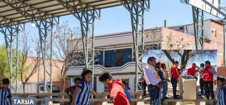 Alcalde de Tarija Inaugura Moderna Cancha Polifuncional y Tinglado en Barrio Artesanal Mejorando Infraestructura Deportiva y Recreativa
