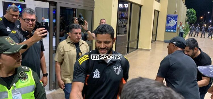 Atlético Mineiro llega a Santa Cruz para enfrentar a Bolívar en decisivo partido