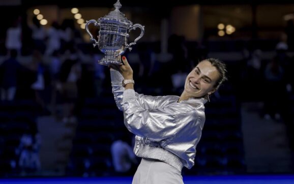 Sabalenka número uno mundial se retira del Abierto de China por lesión