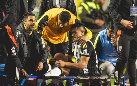 Atlético Mineiro sufre dura baja jugador sufre fractura peroné y rotura ligamentos tobillo izquierdo