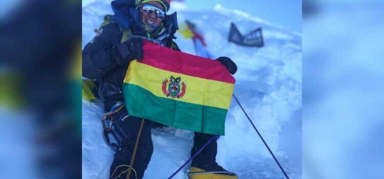 Montañista paceño David Hugo Ayaviri corona la cima del Manaslu en una hazaña histórica