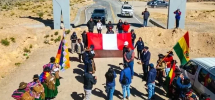 Perú Bolivia Habilitan Paso Fronterizo Clave Uniendo Tacna con La Paz