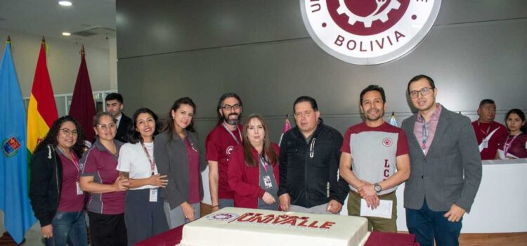 Univalle 37 años construyendo futuro con educación innovadora y calidad académica