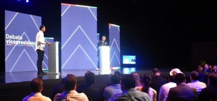 Debate vicepresidencial calificado de pobre escaso de ideas e infantil